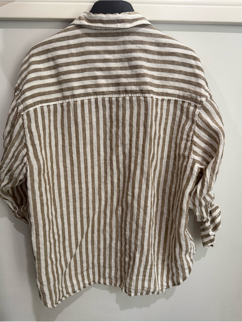Babaton Essential Linen Shirt - Picture 2 of 3
